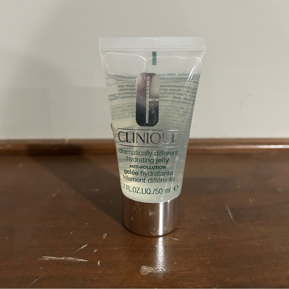 NEW Clinique Dramatically Different Hydrating Jelly 1.7 FL OZ - Picture 1 of 2